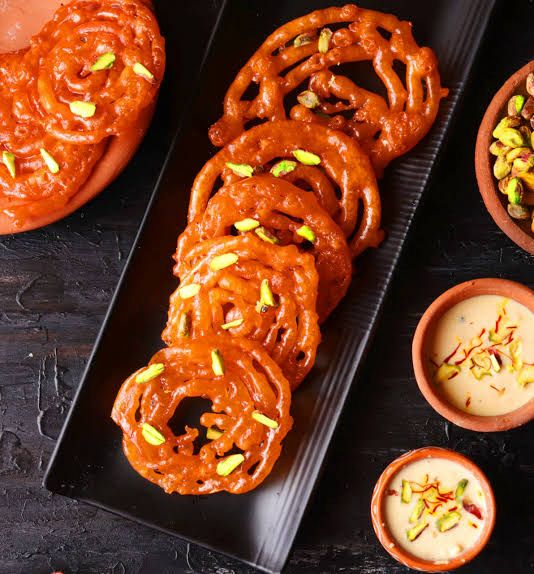 Exploring India's Top 10 Mouthwatering Street Foods: Savor the Flavor